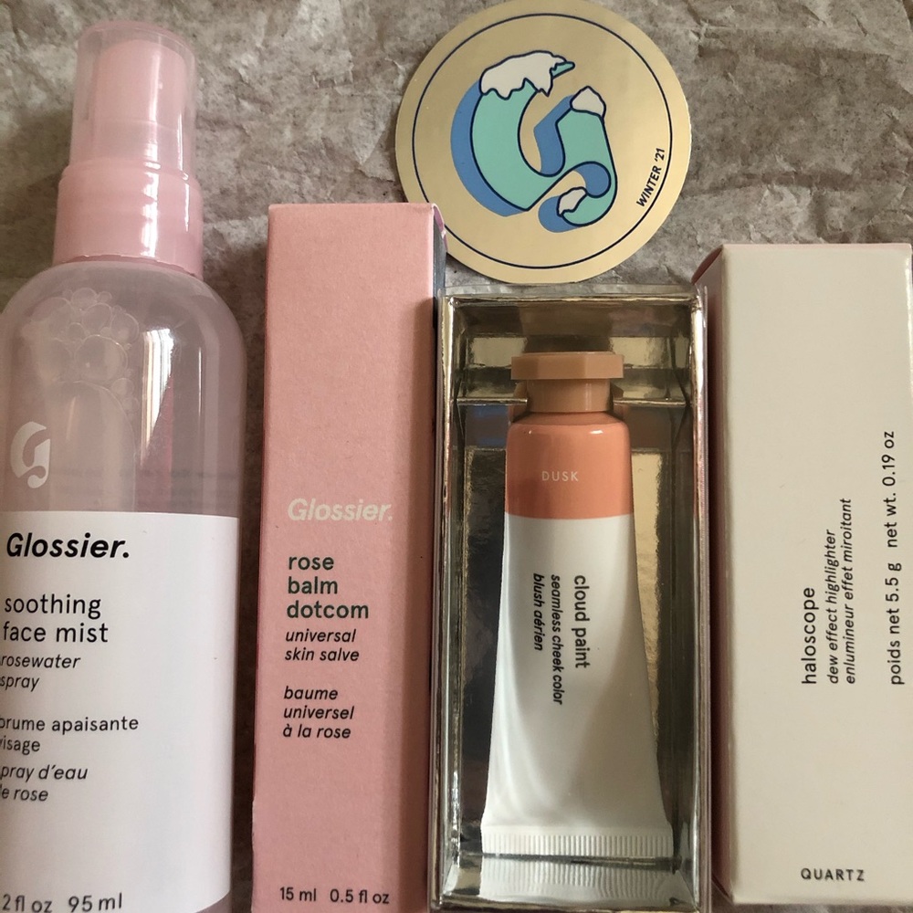 Glossier beauty bundle